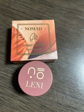 Pigment Pack set of 2 highlight and loose pigment Leni & Nomad
